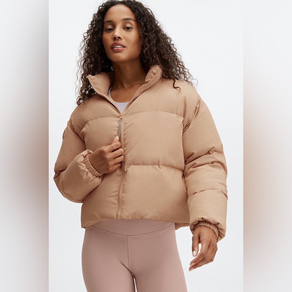 Fabletics Wander Cropped Puffer Jacket in Desert Size XL Coat Insulated - Picture 2 of 13